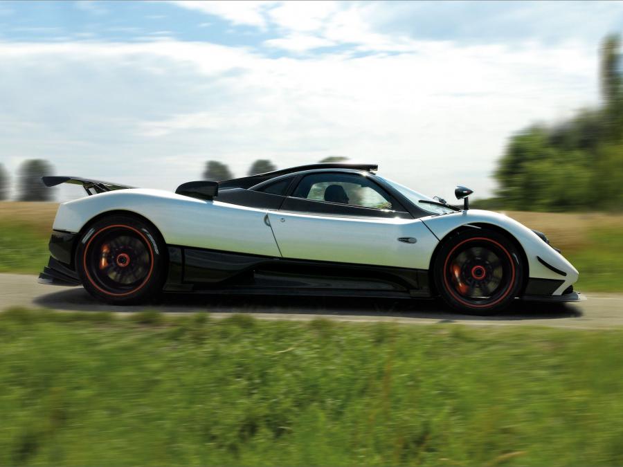  Pagani Zonda Cinque 2008 года  (фото 6 из 30)